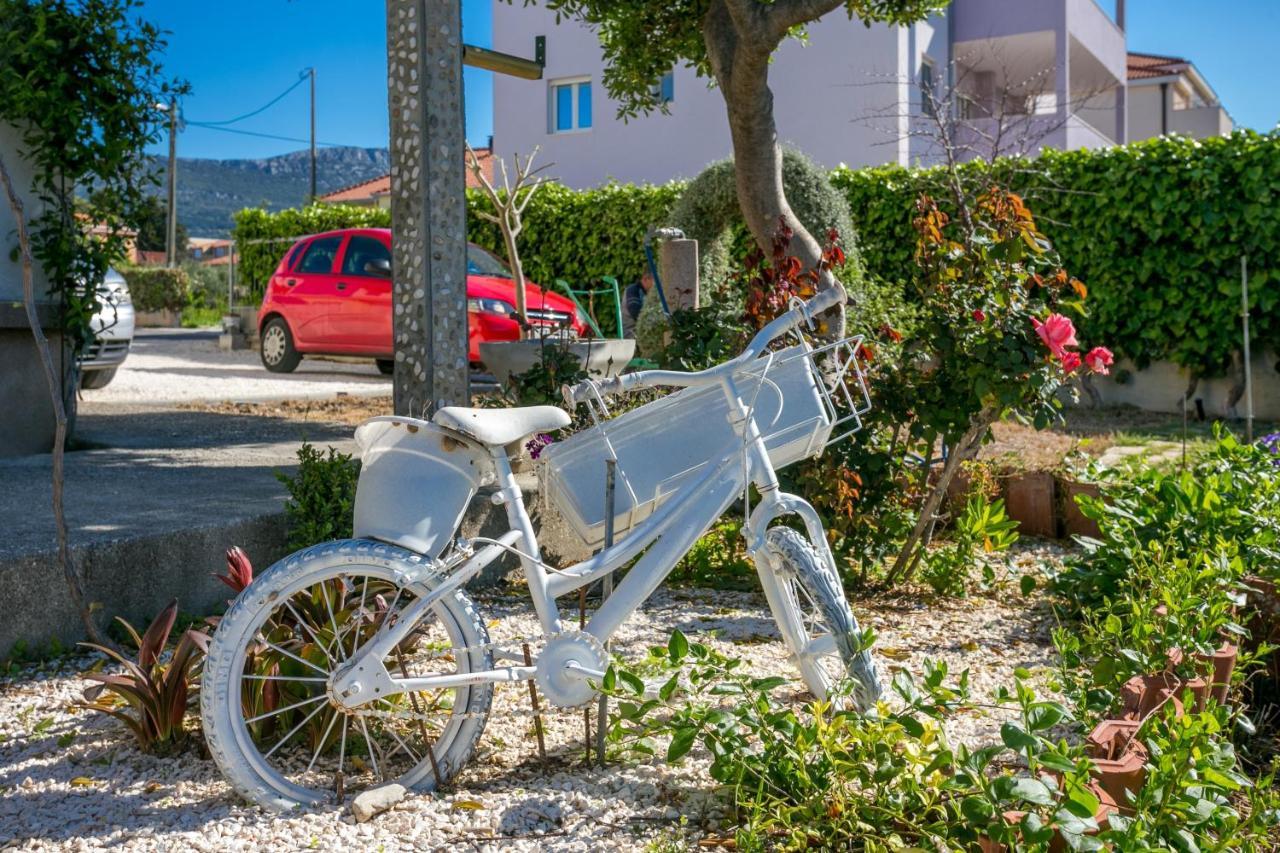 Apartments By The Sea Kastel Stafilic, Kastela - 21145 Exterior photo