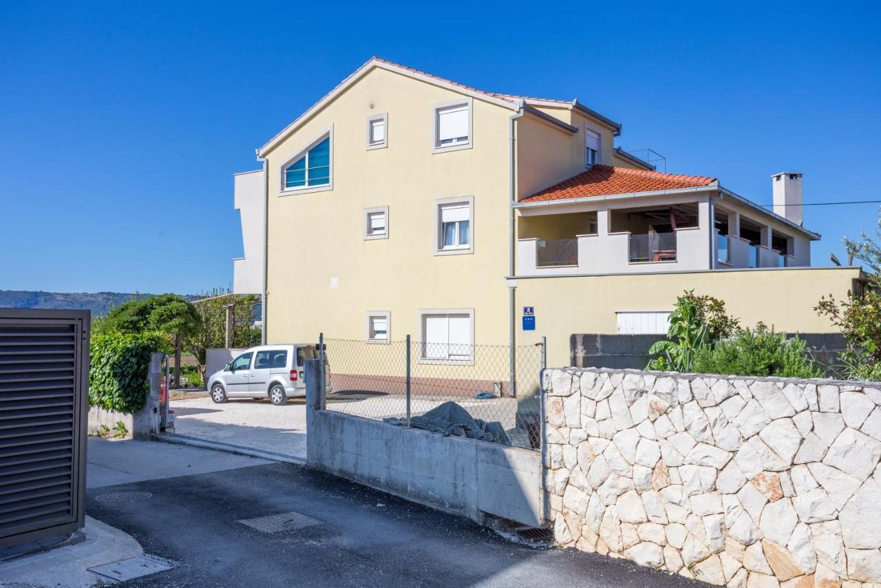 Apartments By The Sea Kastel Stafilic, Kastela - 21145 Exterior photo