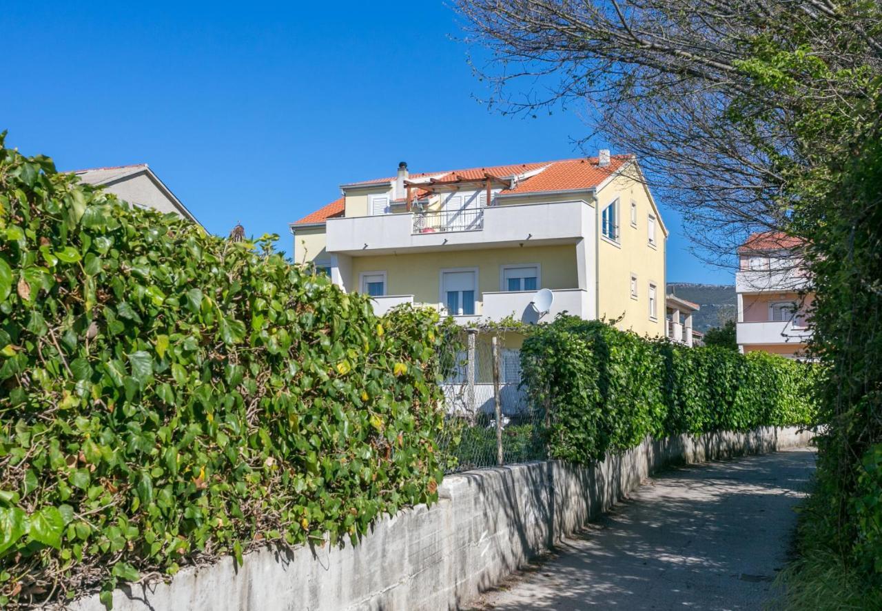 Apartments By The Sea Kastel Stafilic, Kastela - 21145 Exterior photo